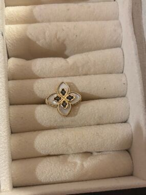 14k Gold and White Floral Motif Ring with Black Stone Accents